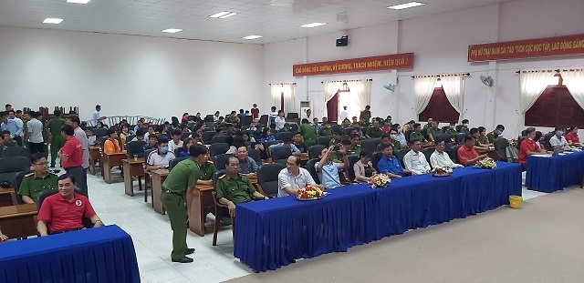 Cà Mau: Hơn 300 cán bộ, chiến sỹ công an Trại giam Cái Tàu tham gia hiến máu tình nguyện